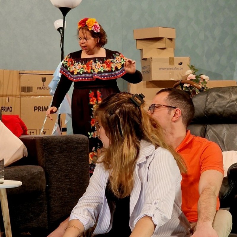 Scapino 2024 - Surprise!  12 - Toneelvereniging Plankenkoorts 